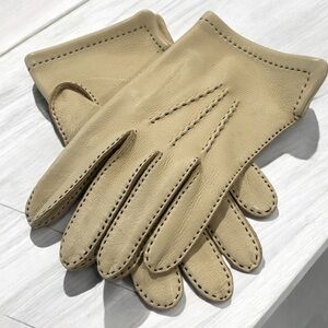 NWOT Hand Made Deerskin Gloves
